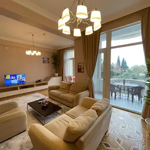  Апартаменты Maiden Boulevard View